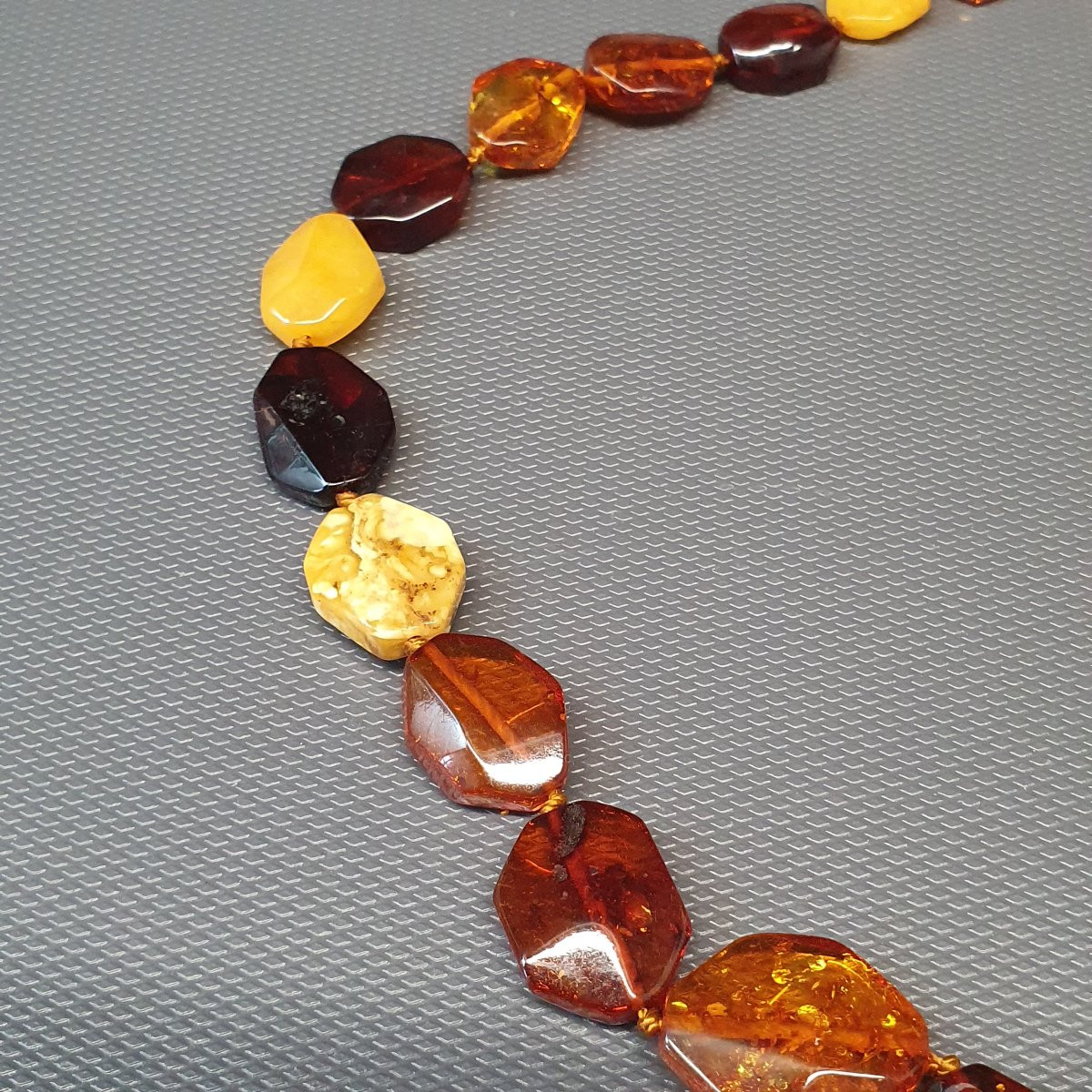 collier en ambre -photo-3