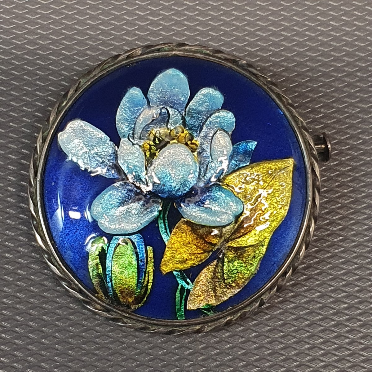 broche - émaux sur cuivre de Limoges