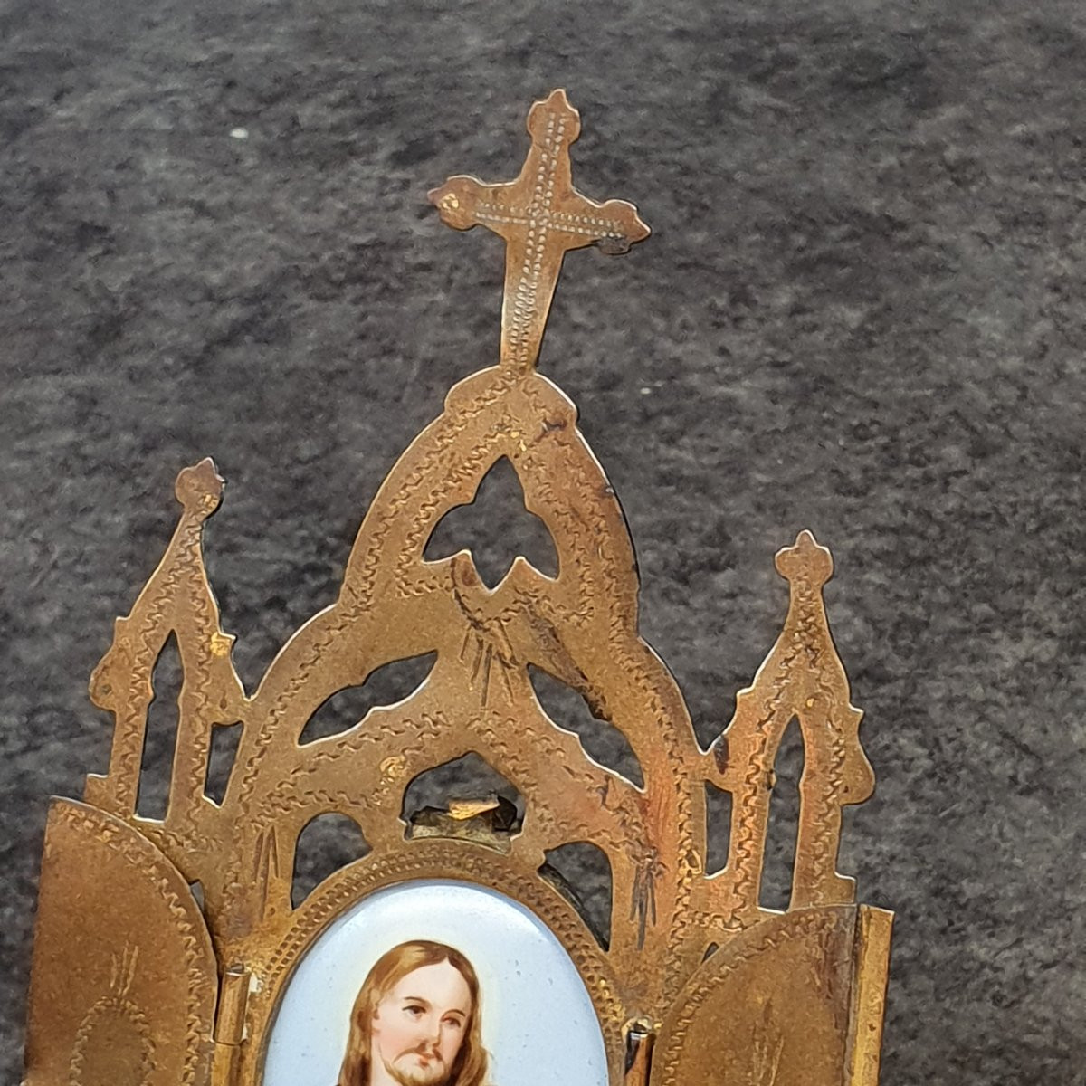 relique à poser christ en porcelaine-photo-2