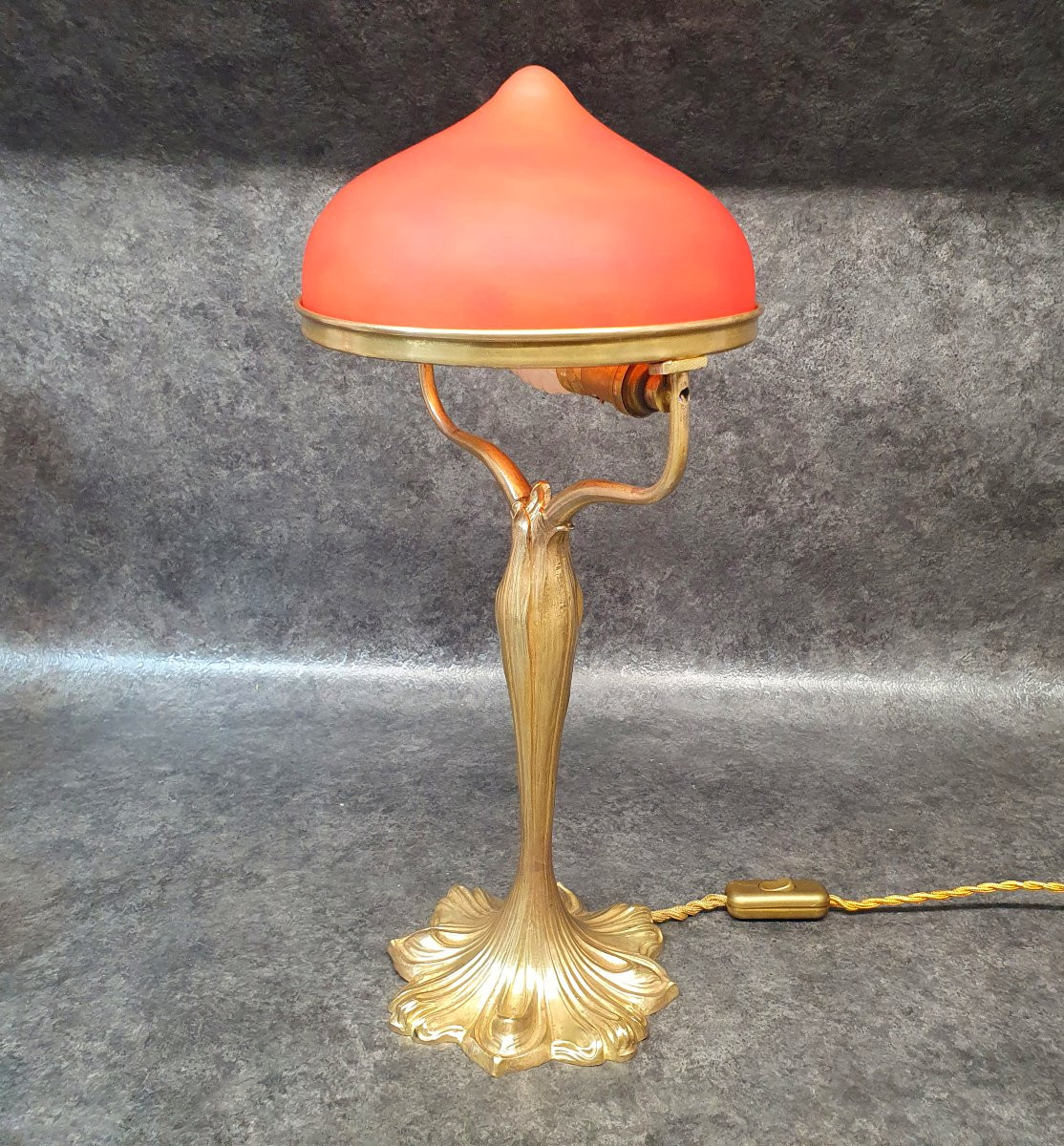 Art Nouveau Bronze Lamp-photo-3