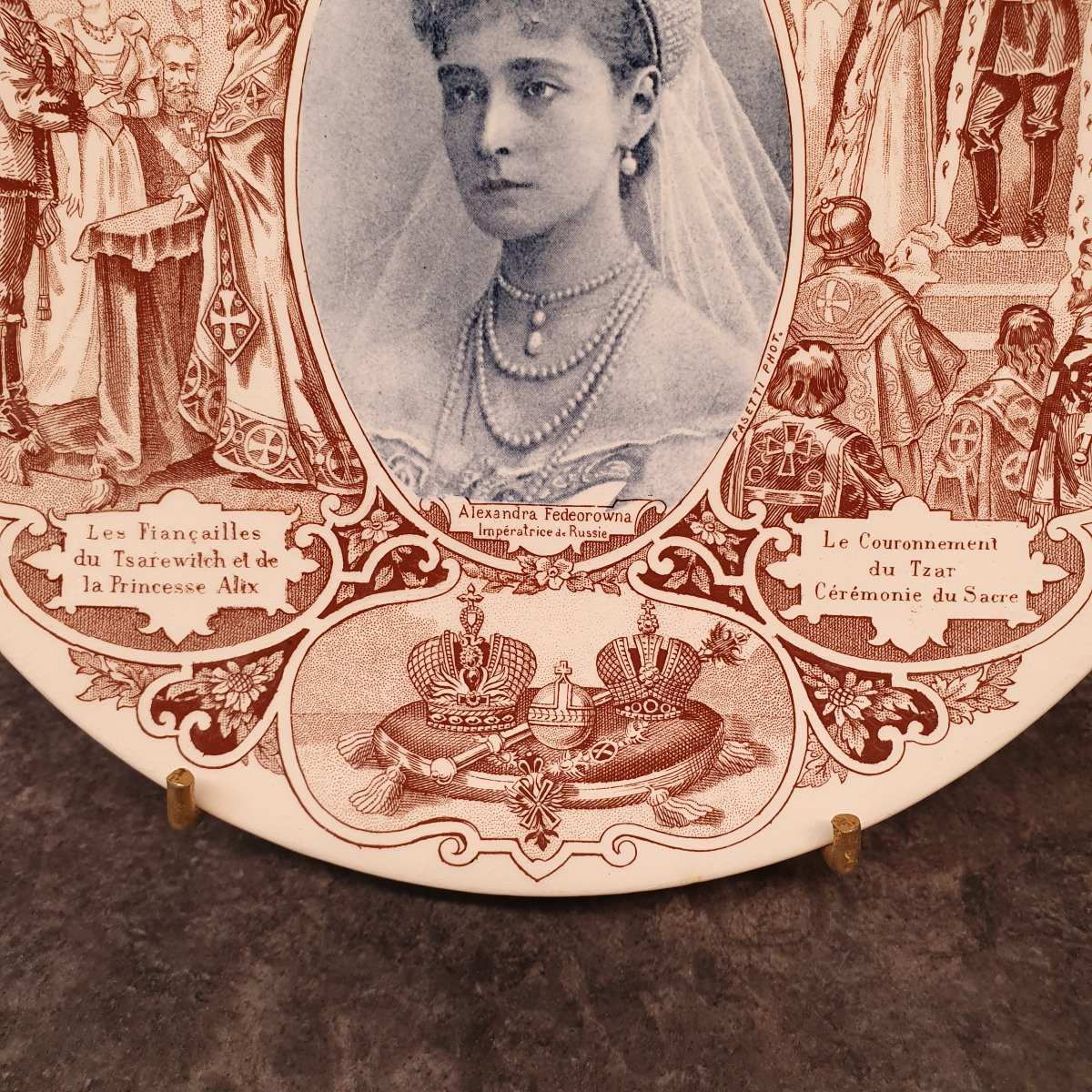Paire d'assiettes Sarreguemines Nicolas II et Alexandra - empereur de Russie-photo-4