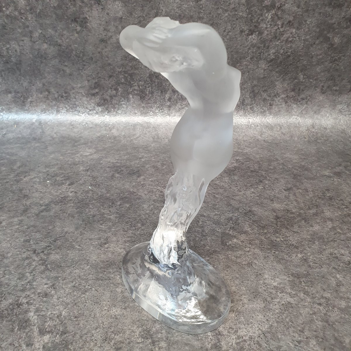LALIQUE - Statuette "Danseuse aux bras levés "-photo-3