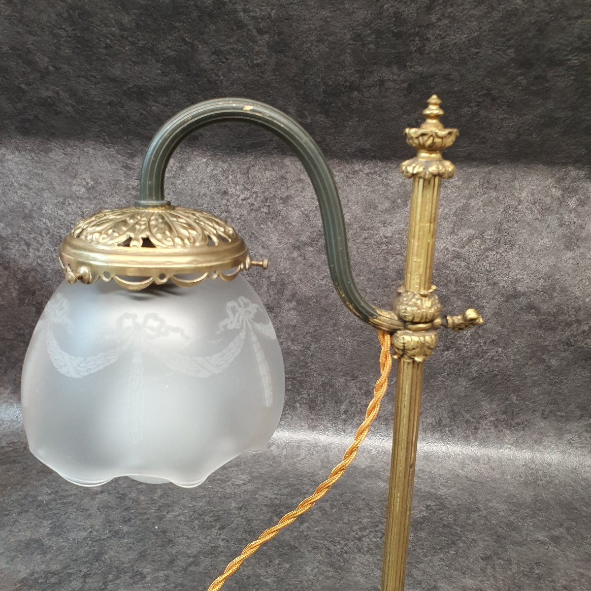 Empire Lamp-photo-3
