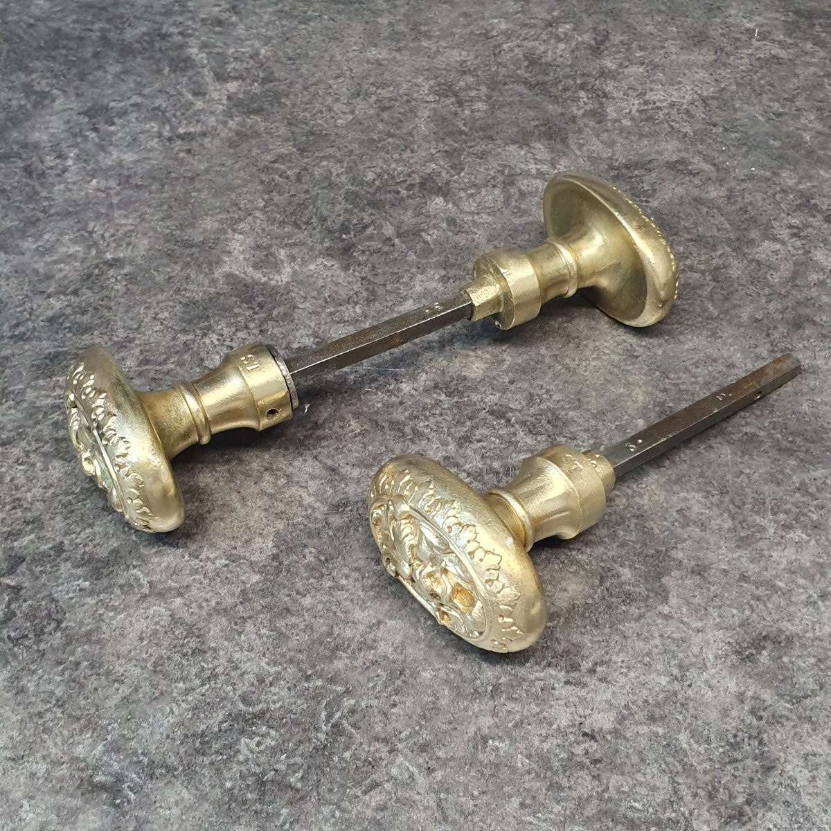 3 Solid Bronze Lion-head Door Handles-photo-2