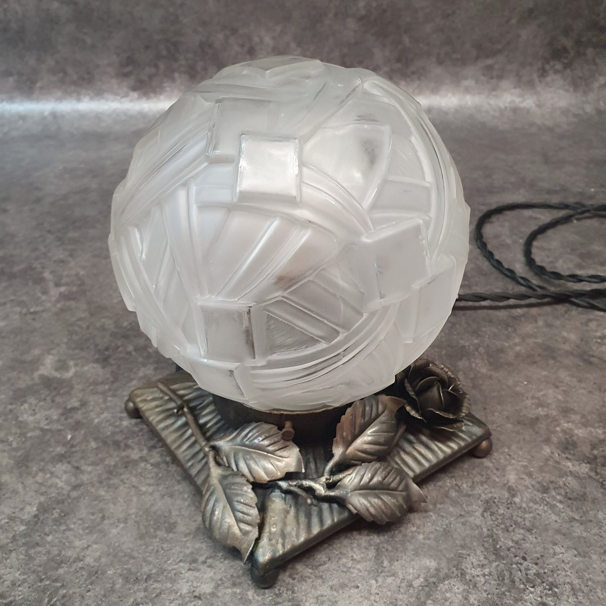 Art Deco Ball Lamp-photo-1