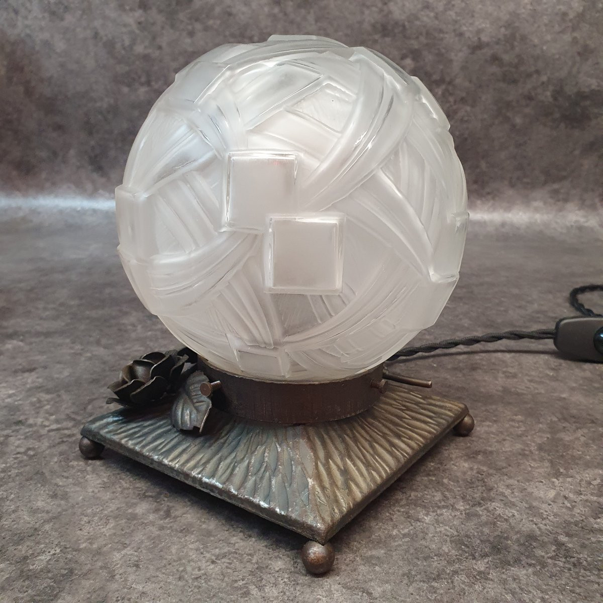 Art Deco Ball Lamp-photo-4