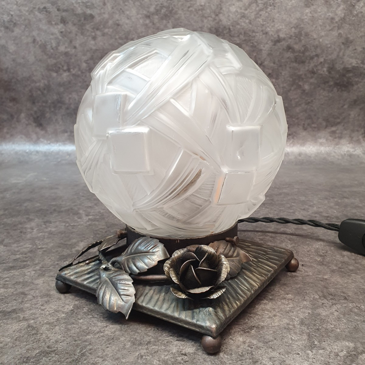 Art Deco Ball Lamp