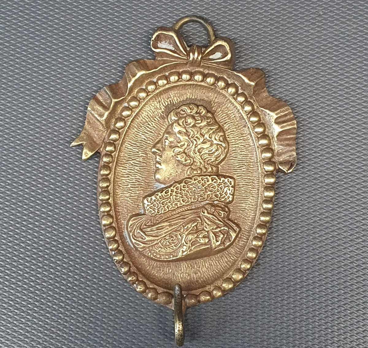 Porte miniature en bronze