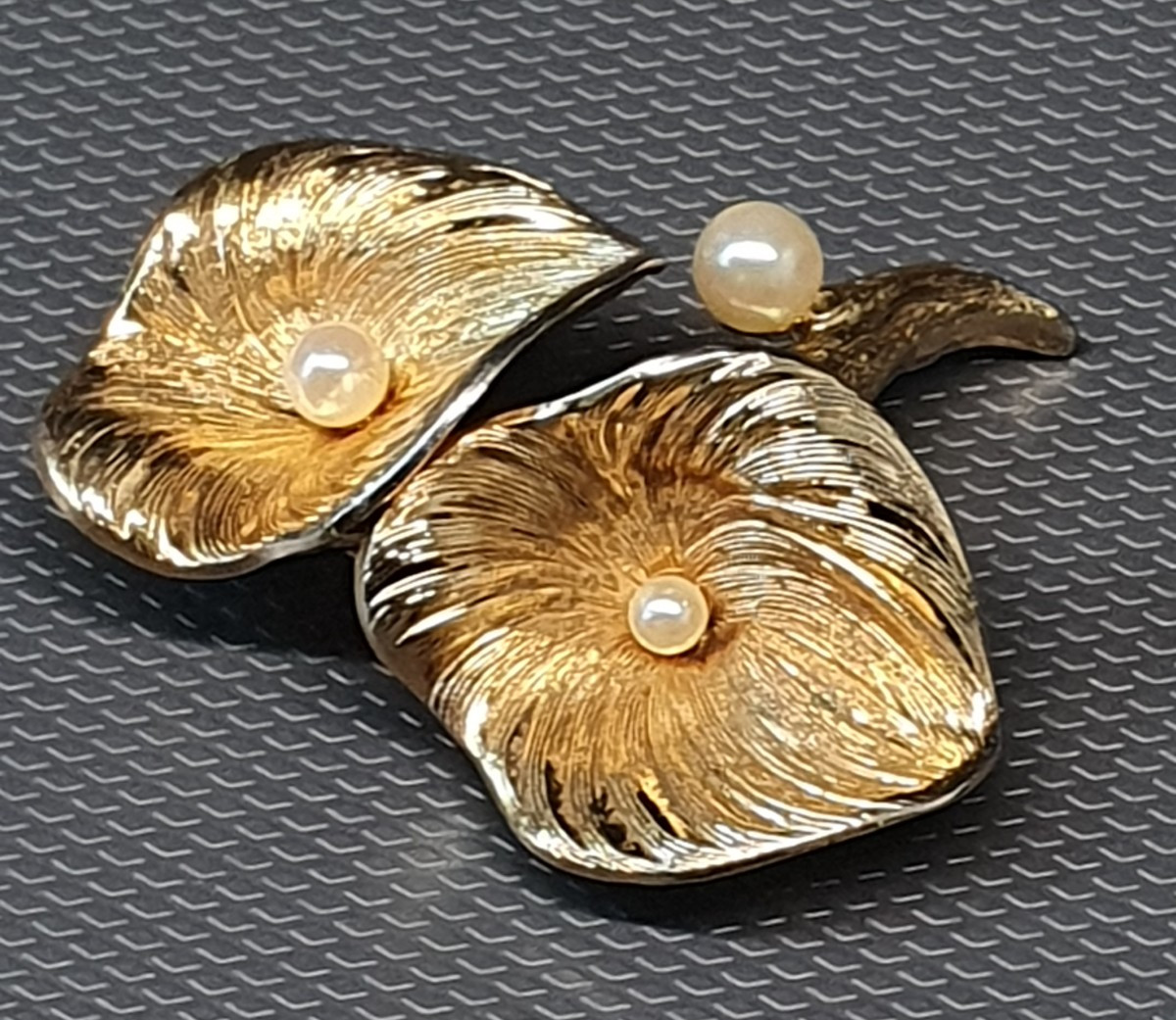 Grossé Brooch For Christian Dior