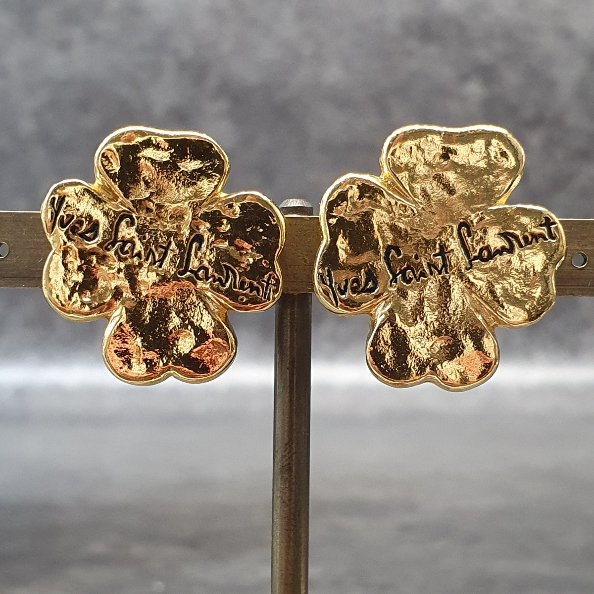 Boucle d'oreille YSL - Yves Saint Laurent-photo-3