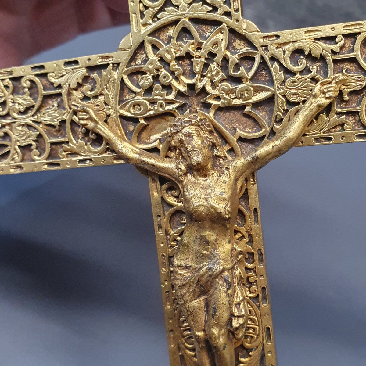 croix en bronze doré-photo-4