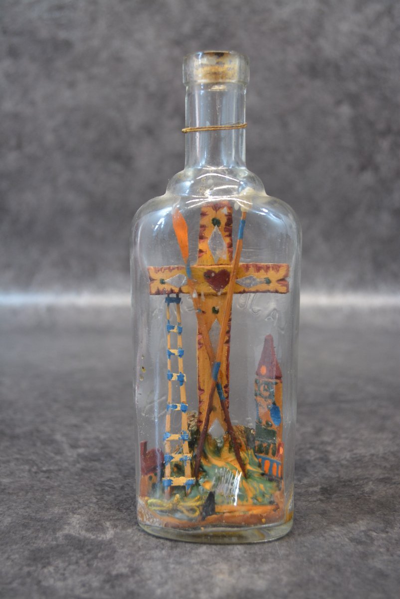 Bouteille De La Passion " La Jouvence De l'Abbé Soury " Cambrai 1945 