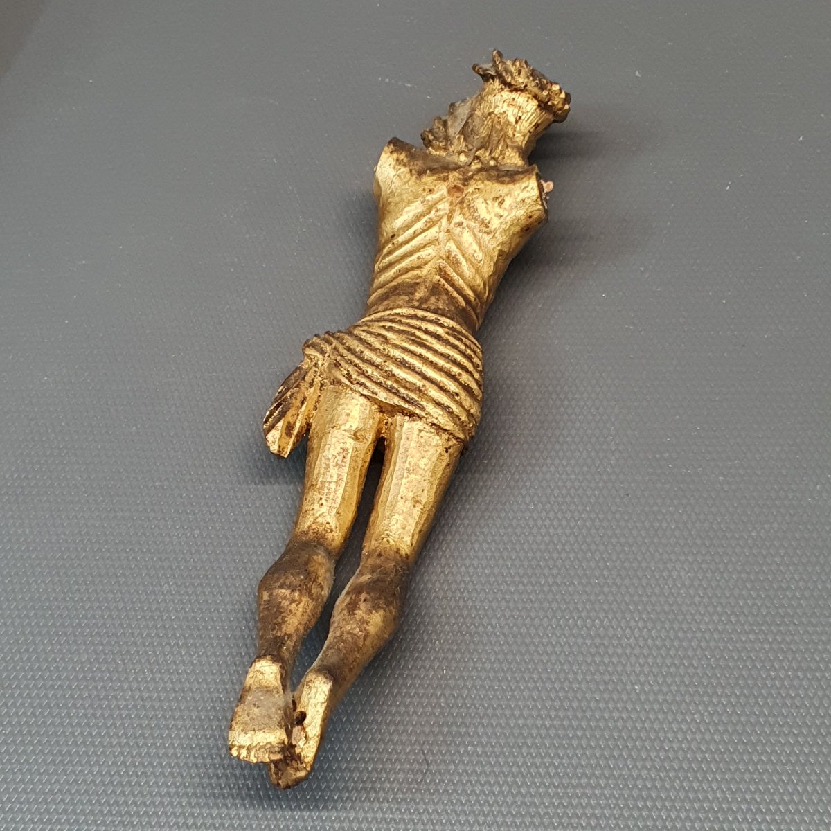 18th-century Gilded Wooden Christ-photo-3
