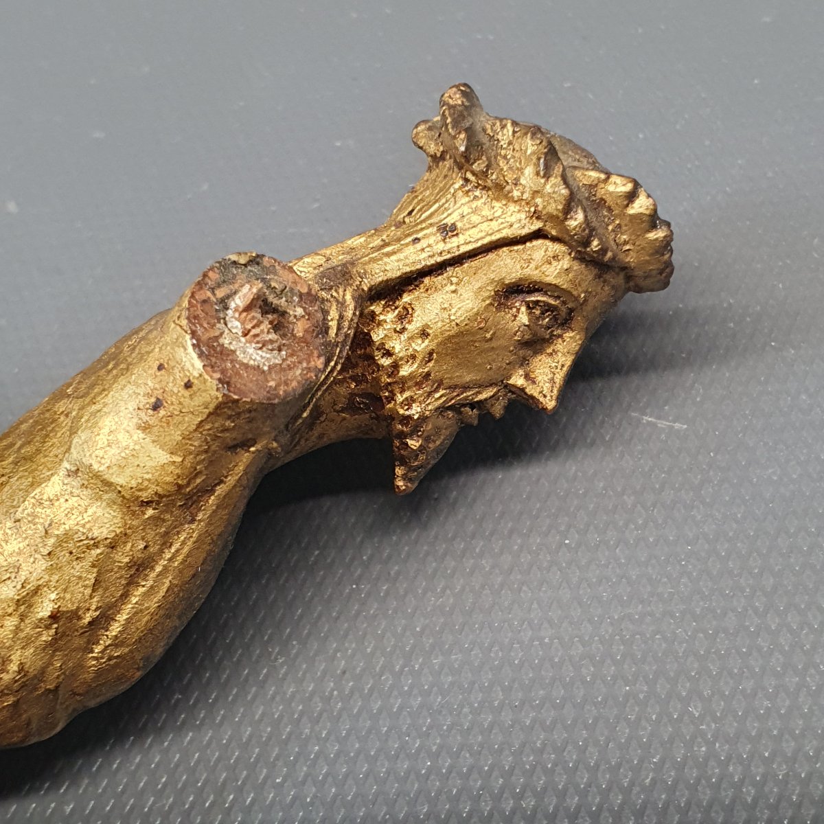 18th-century Gilded Wooden Christ-photo-7
