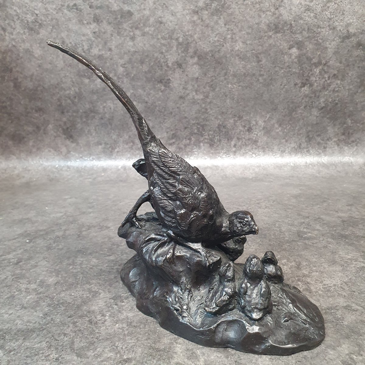 Bronze Sculpture Of A Pheasant And Her Chicks-photo-2