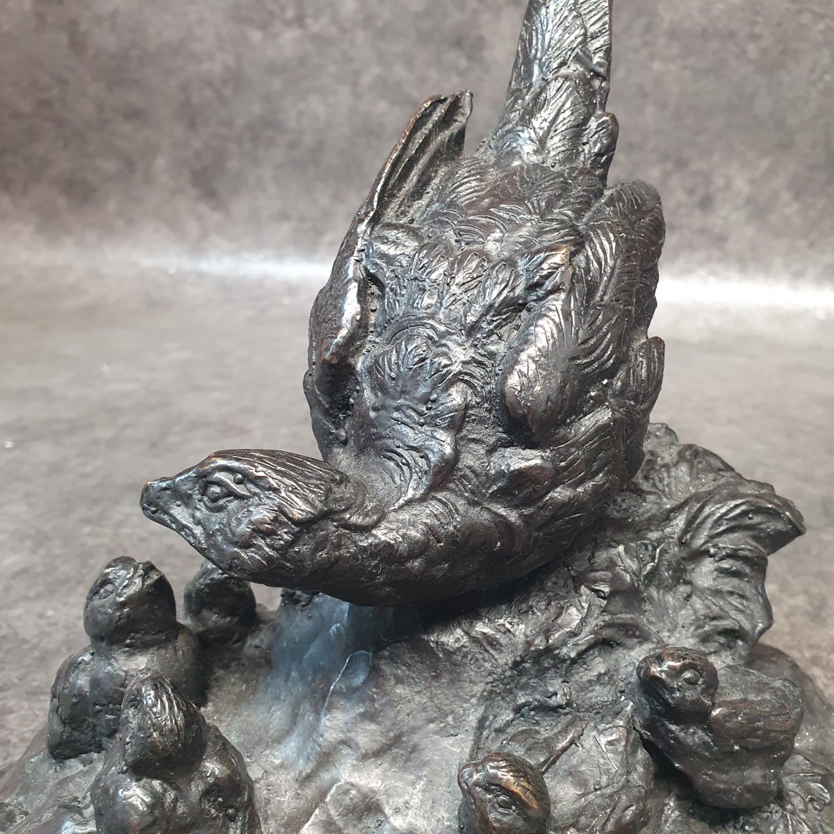 Bronze Sculpture Of A Pheasant And Her Chicks-photo-2