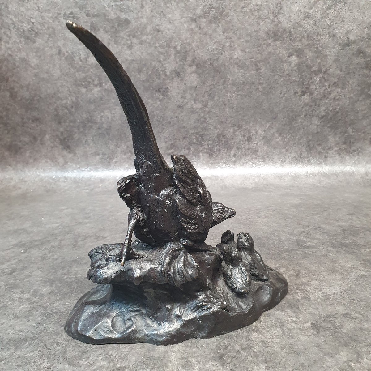 Bronze Sculpture Of A Pheasant And Her Chicks-photo-4