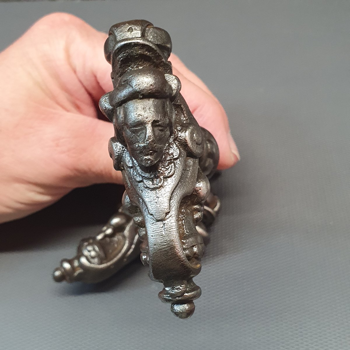 Door Handle With Character Figures-photo-3