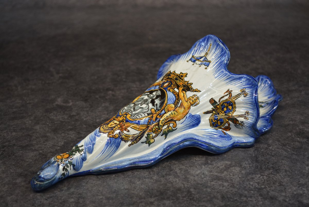 Large Gien Bouquet Vase, 19th-century Renaissance Decor-photo-3