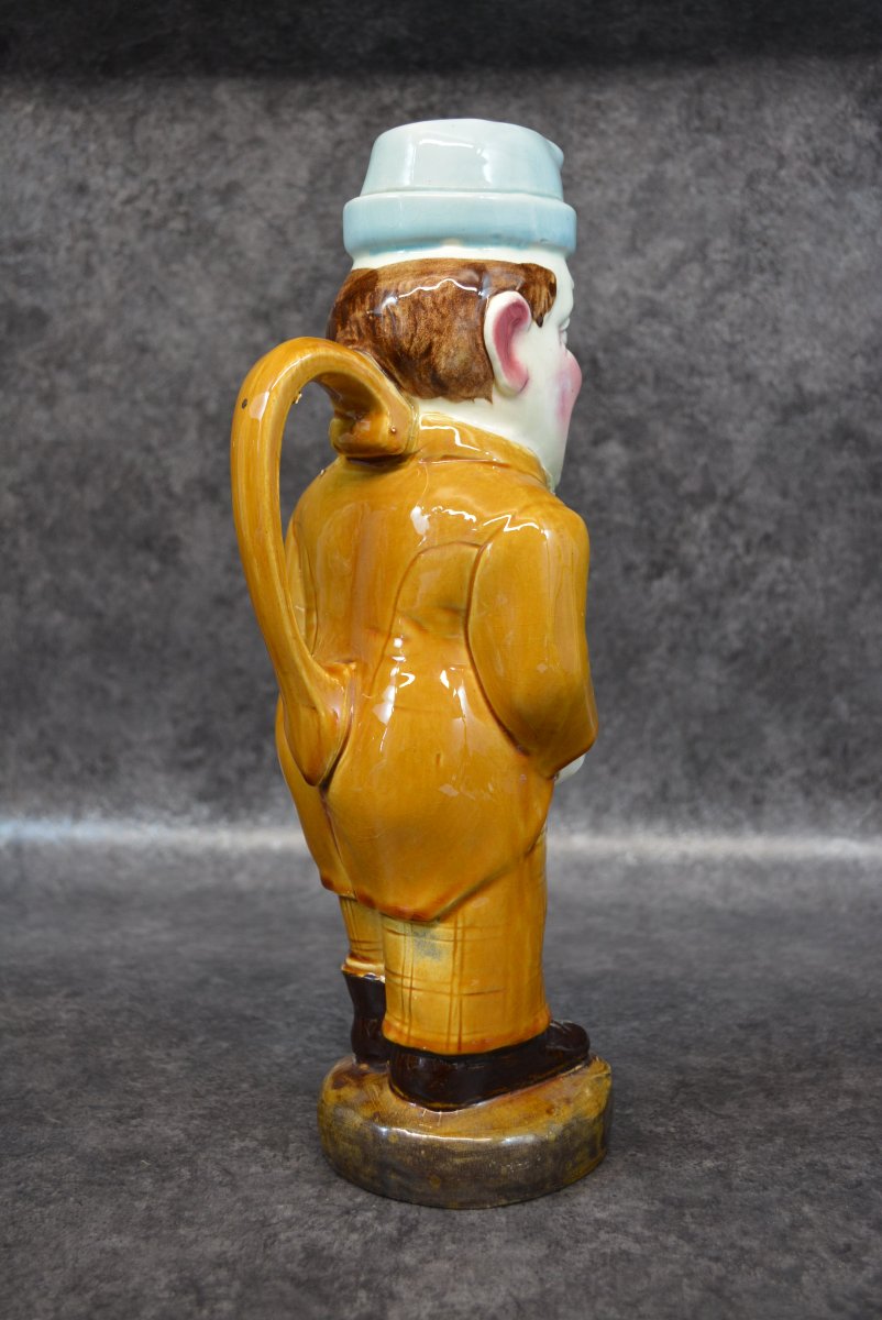 Comic Damen Jug Made Of Saint Amand Clay Slurry-photo-1