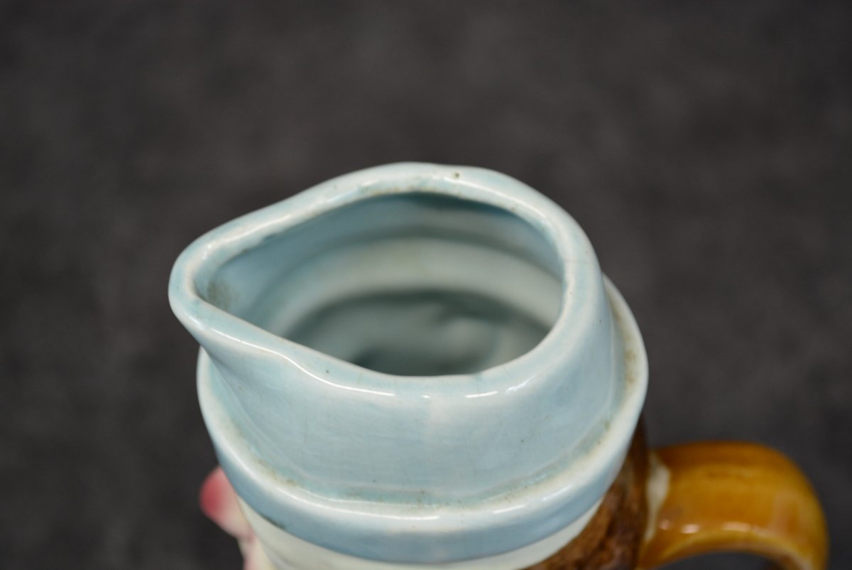 Comic Damen Jug Made Of Saint Amand Clay Slurry-photo-4