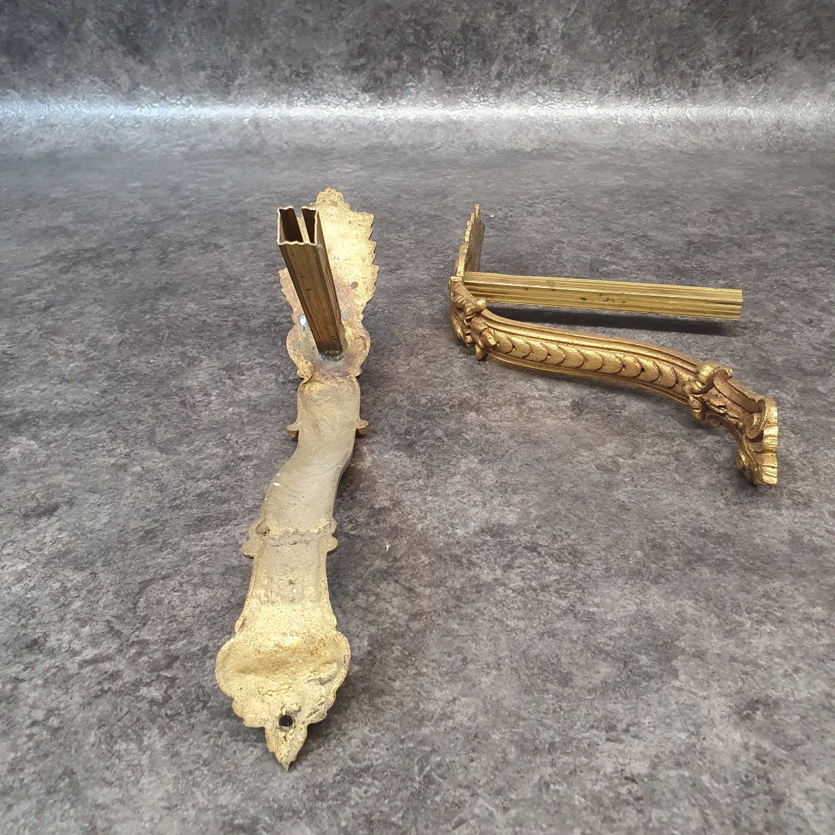 Pair Of Bronze Curtain Rod Brackets-photo-4
