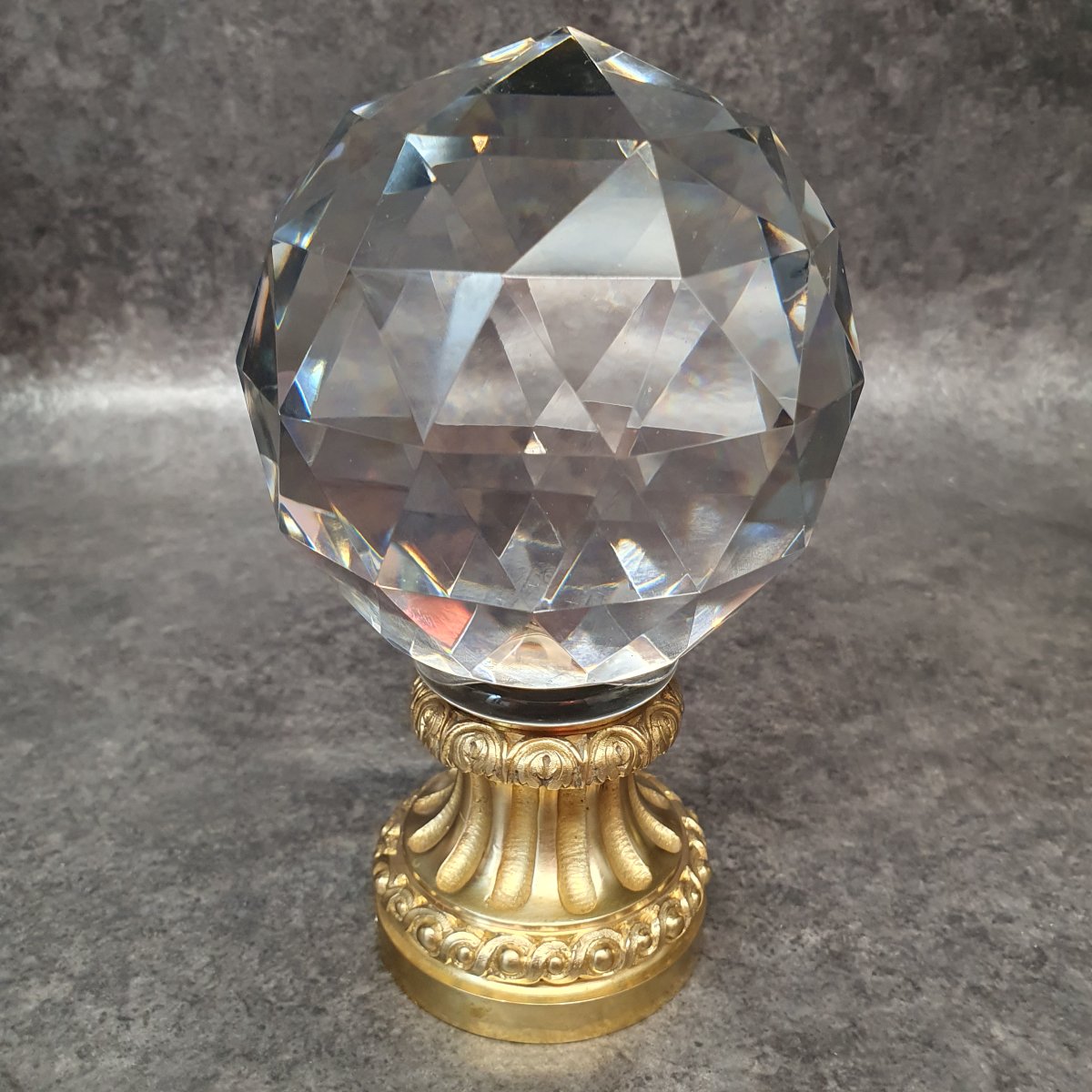 Crystal And Bronze Stair Ball-photo-1