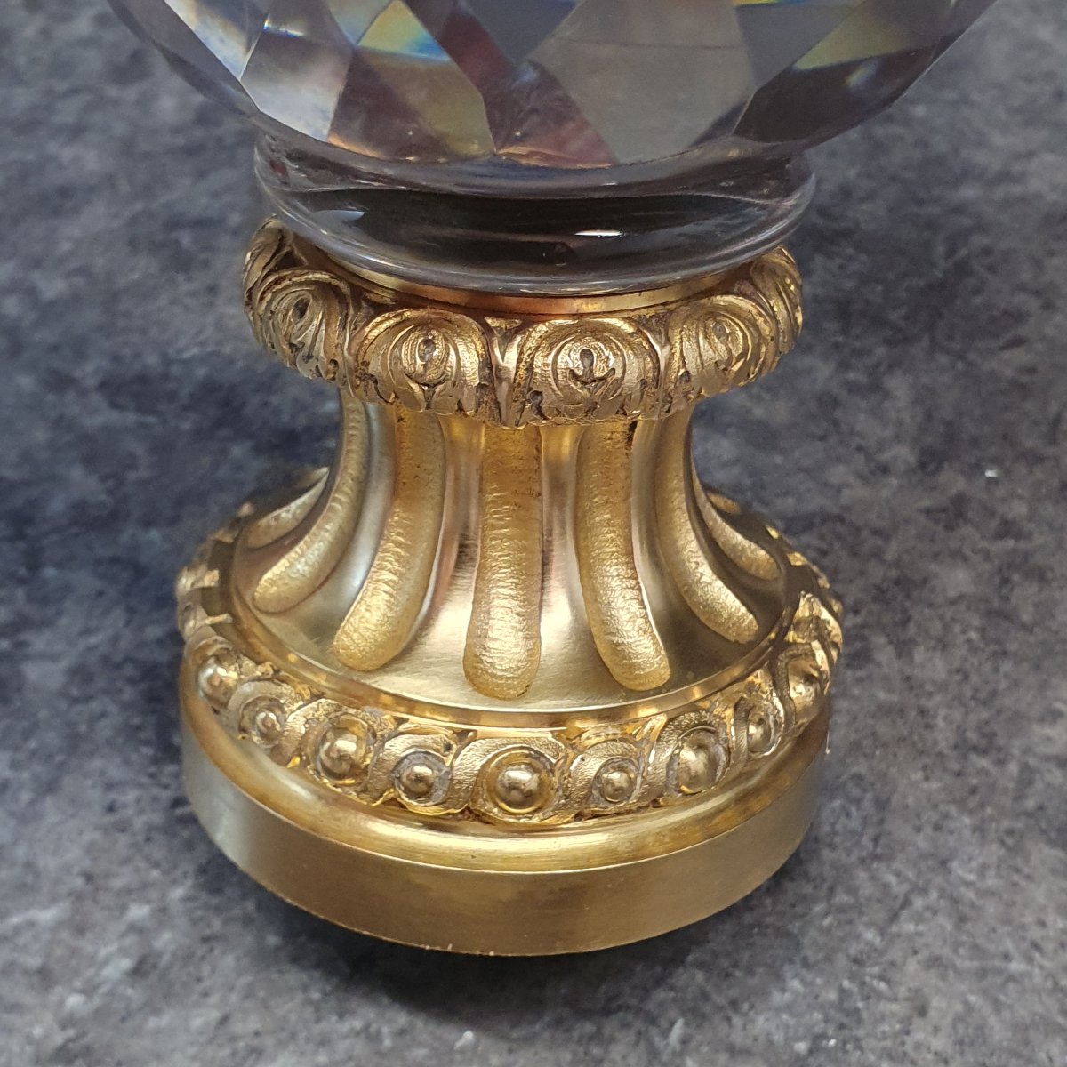 Crystal And Bronze Stair Ball-photo-8