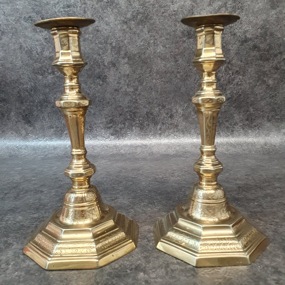 Pair Of 18th-century Gilded Bronze Candlesticks-photo-2