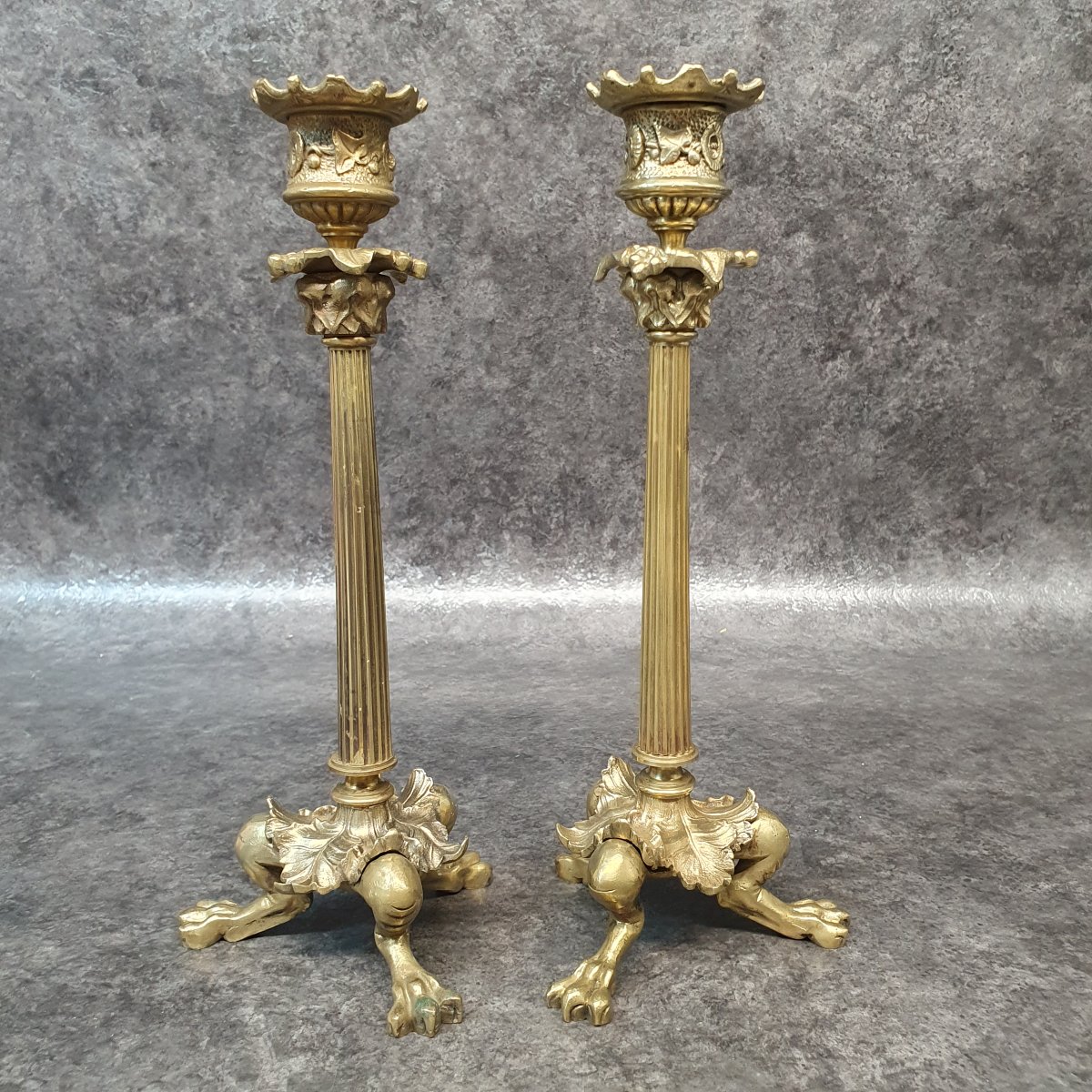 Paire De Bougeoir En Bronze patte de lion