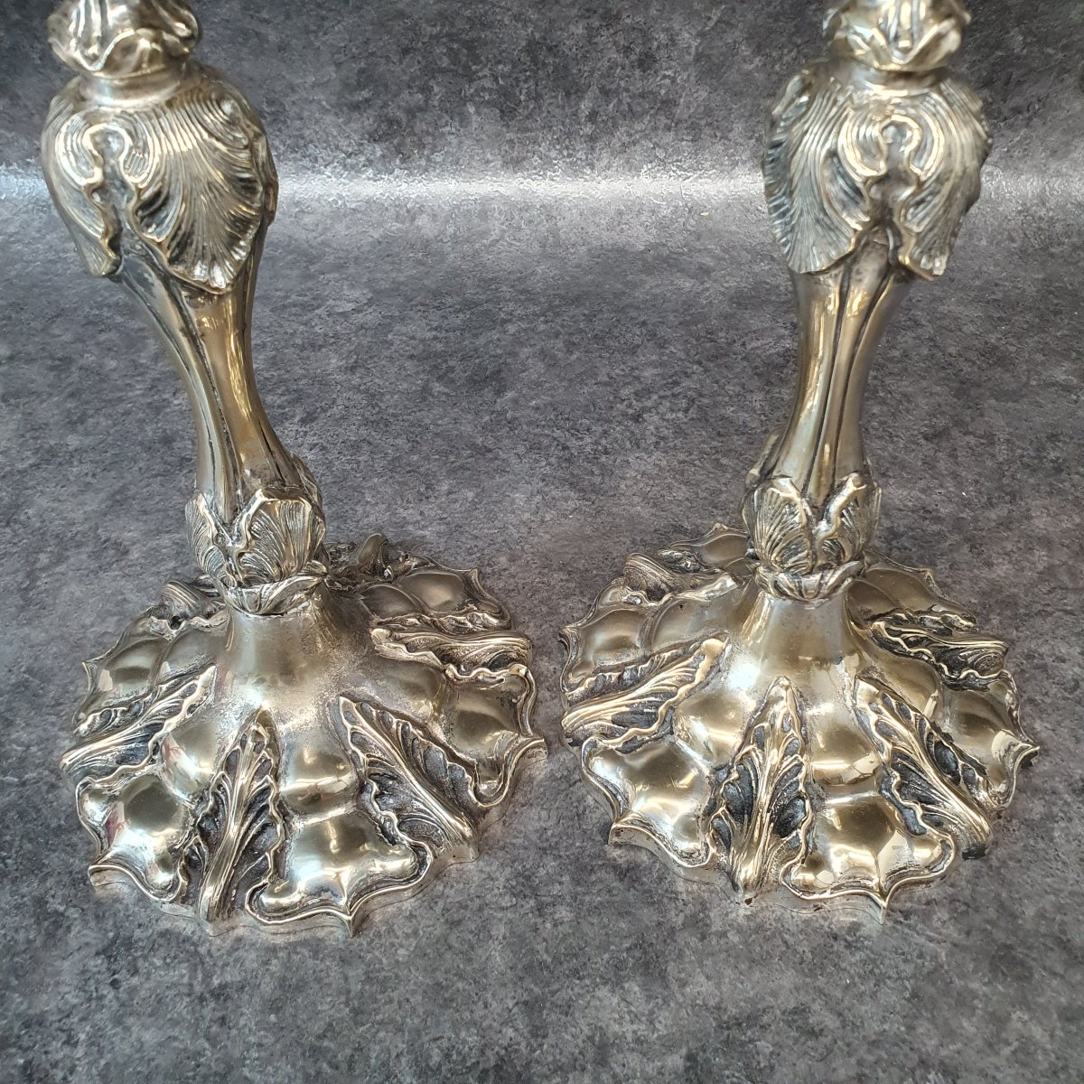 Pair Of 18th-century Bronze Candlesticks-photo-4