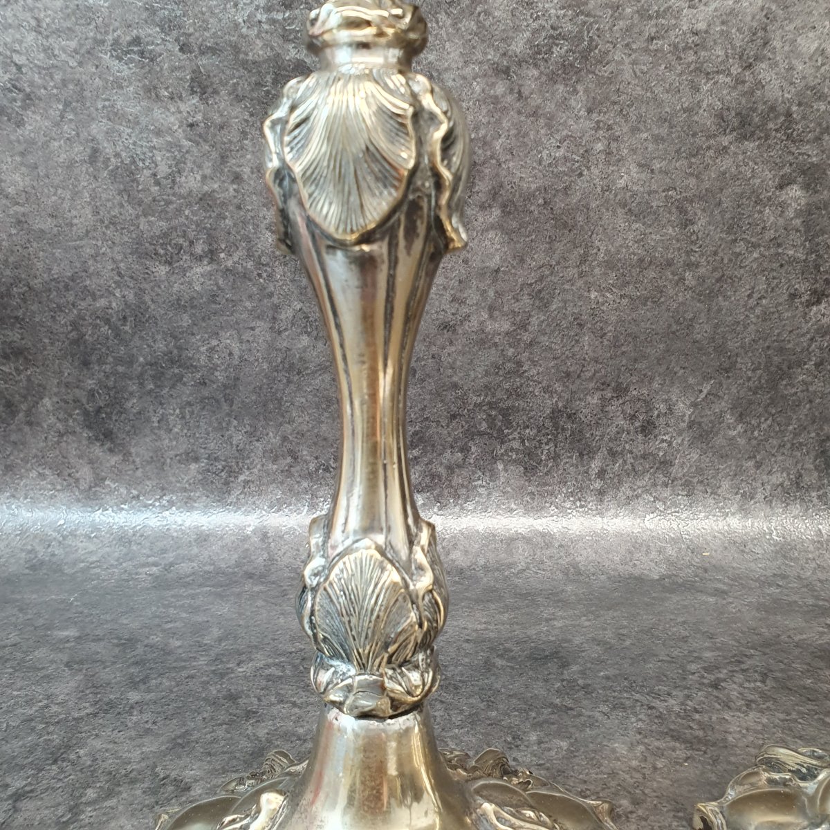Pair Of 18th-century Bronze Candlesticks-photo-2
