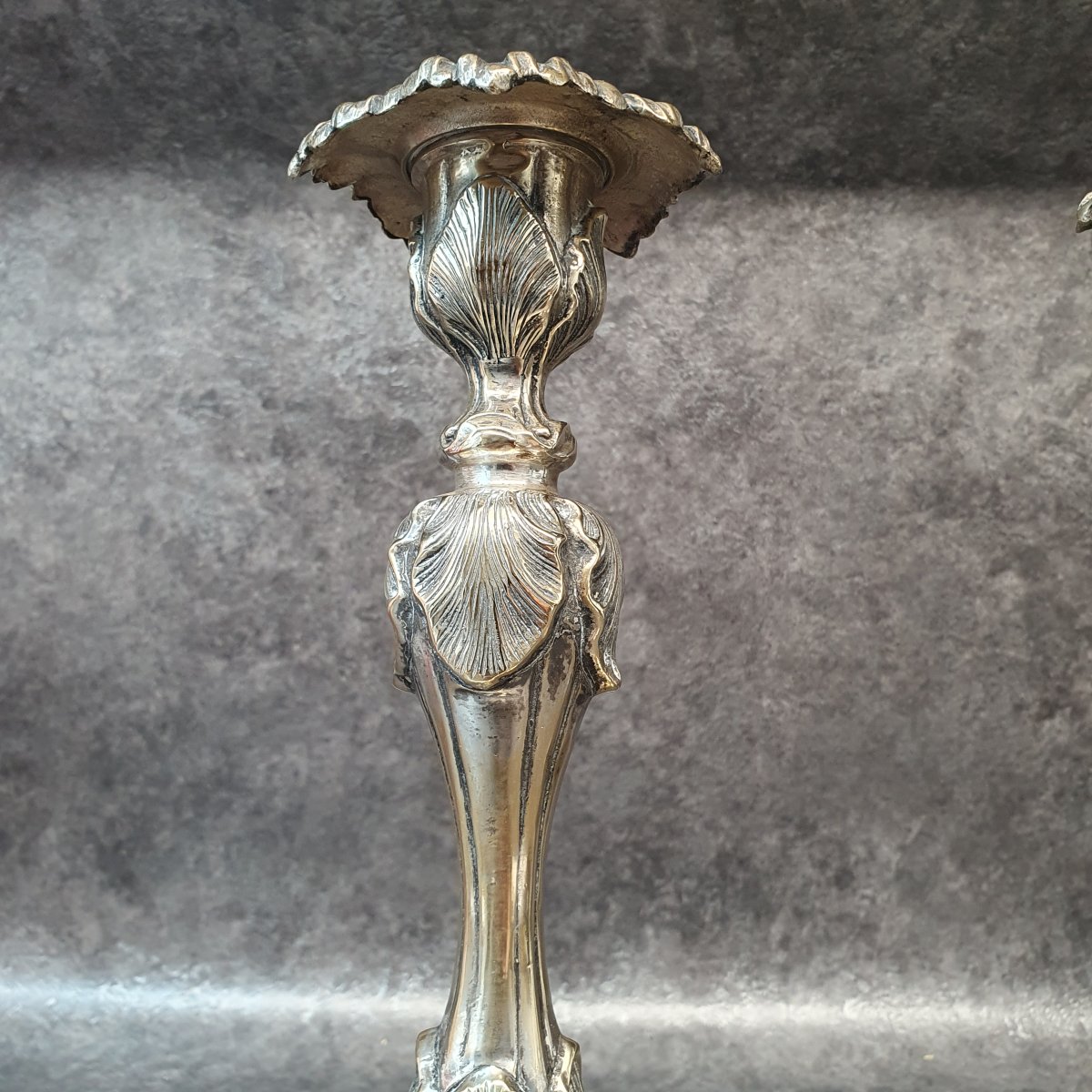 Pair Of 18th-century Bronze Candlesticks-photo-3