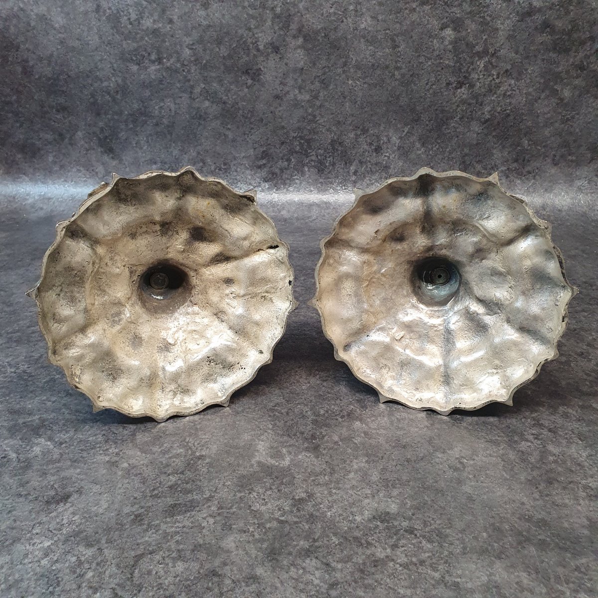 Pair Of 18th-century Bronze Candlesticks-photo-8