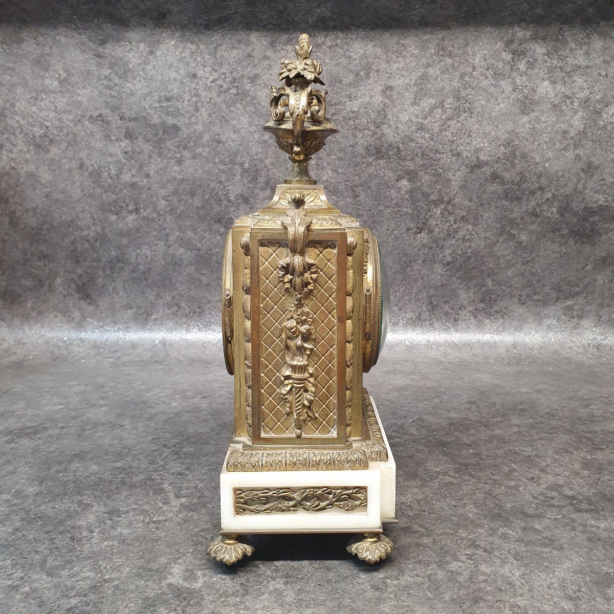 Louis XVI-style Bronze And Marble Clock-photo-1