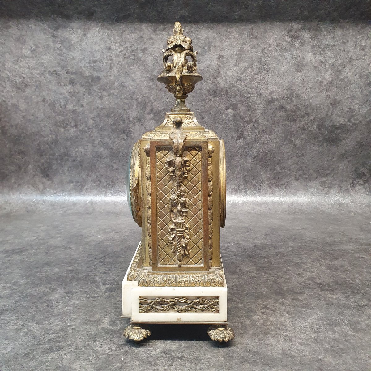 Louis XVI-style Bronze And Marble Clock-photo-2