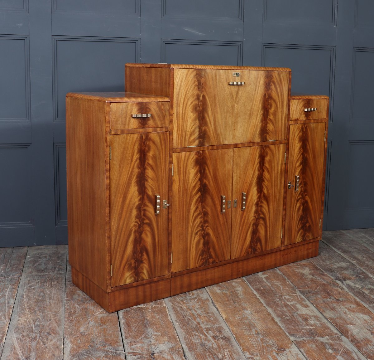 English Art Deco Cocktail Buffet In Walnut, Circa 1930-photo-7