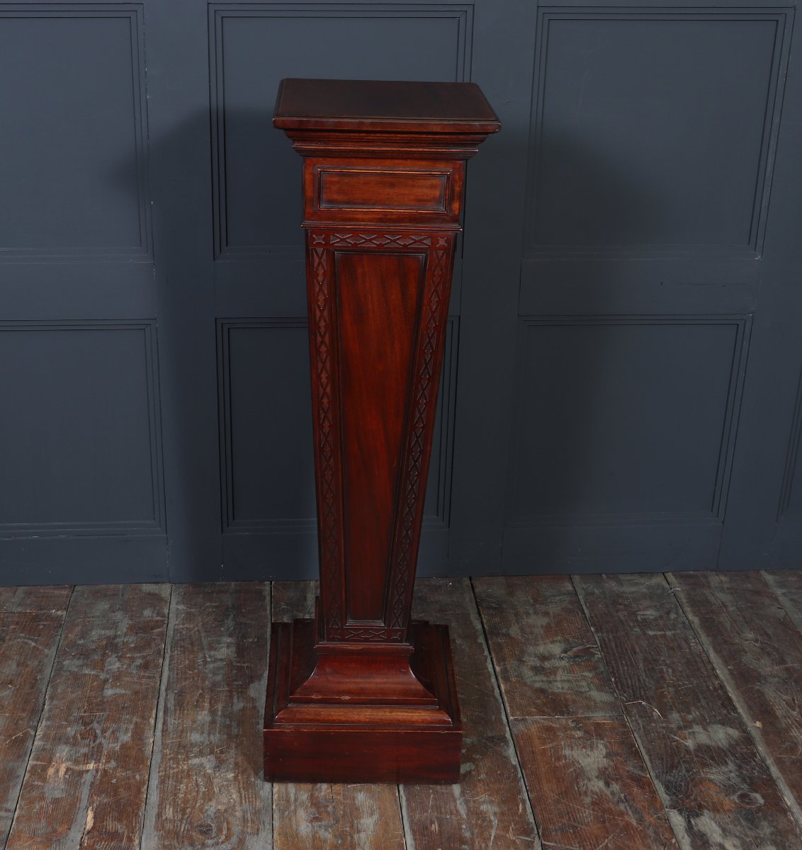 Georgian-style Mahogany Base | Early 20th Century-photo-4