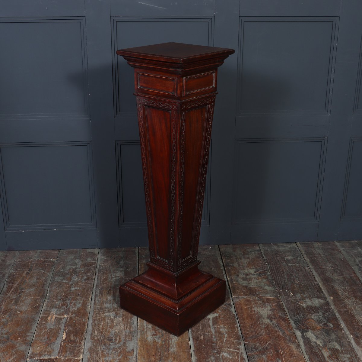 Georgian-style Mahogany Base | Early 20th Century-photo-5