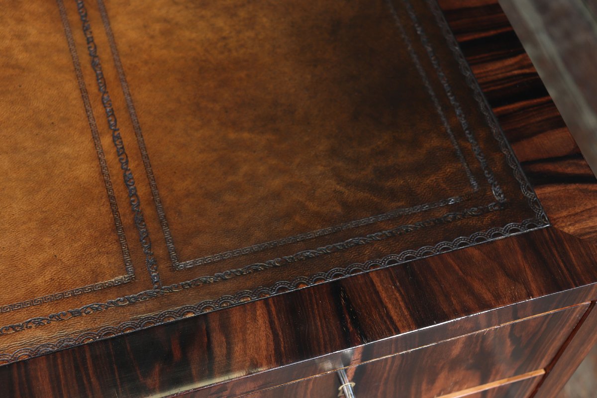 Italian Art Deco Desk In Macassar Ebony With Leather Top, Circa 1950-photo-2