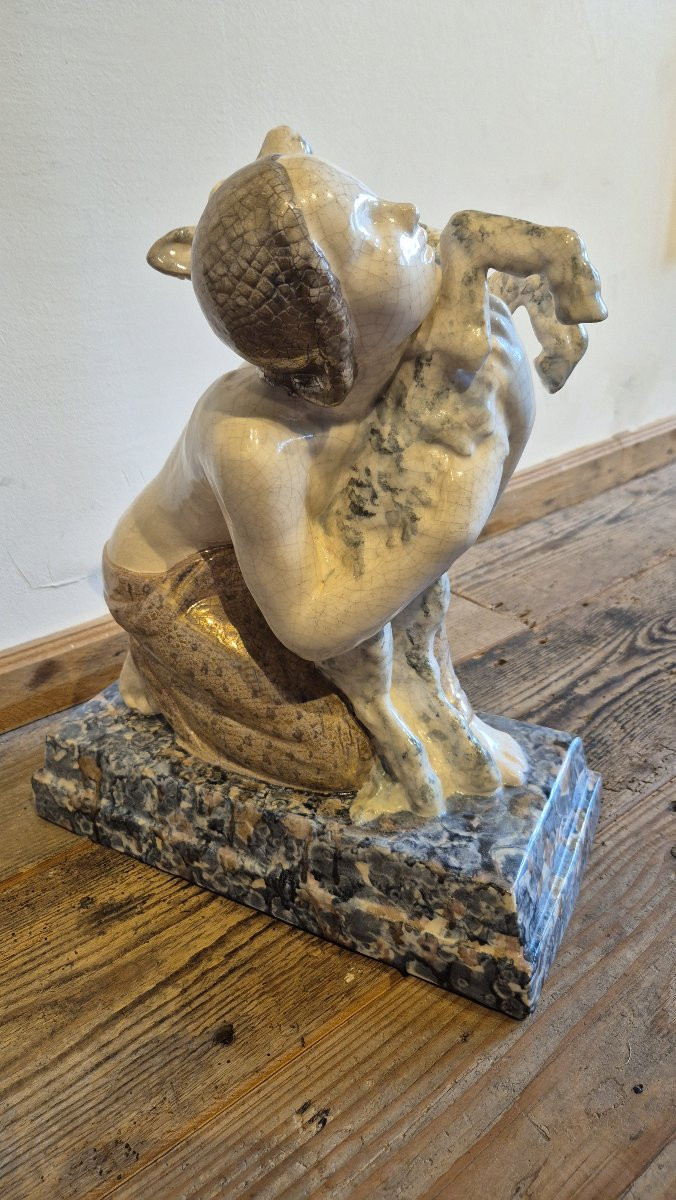Faïence fine émaillée Ecole Art Déco, "Femme agenouillée au chevreau"-photo-4