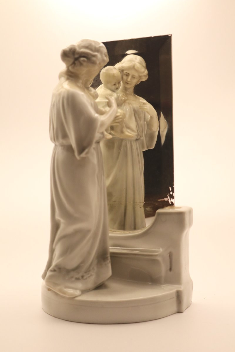  "mother And Child In Front Of A Mirror," Glazed Porcelain, Evokes The German Modern School.-photo-7