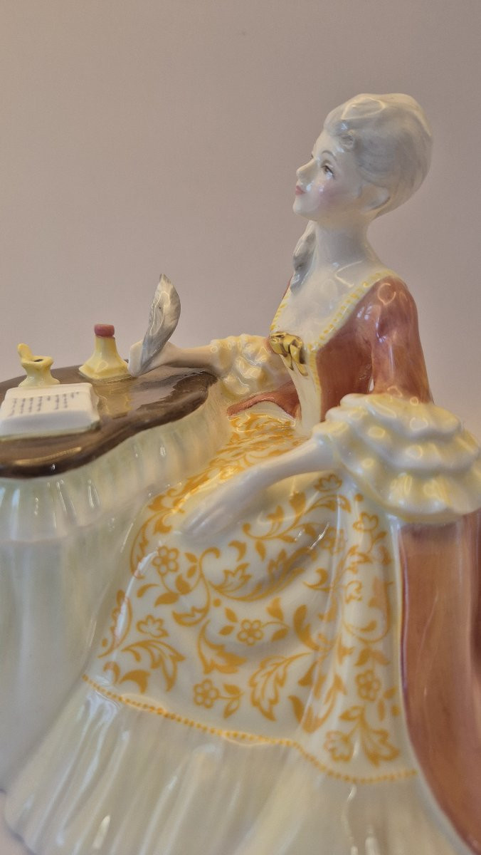 ROYAL DOULTON - ENGLAND, "Méditation" porcelaine polychrome-photo-3