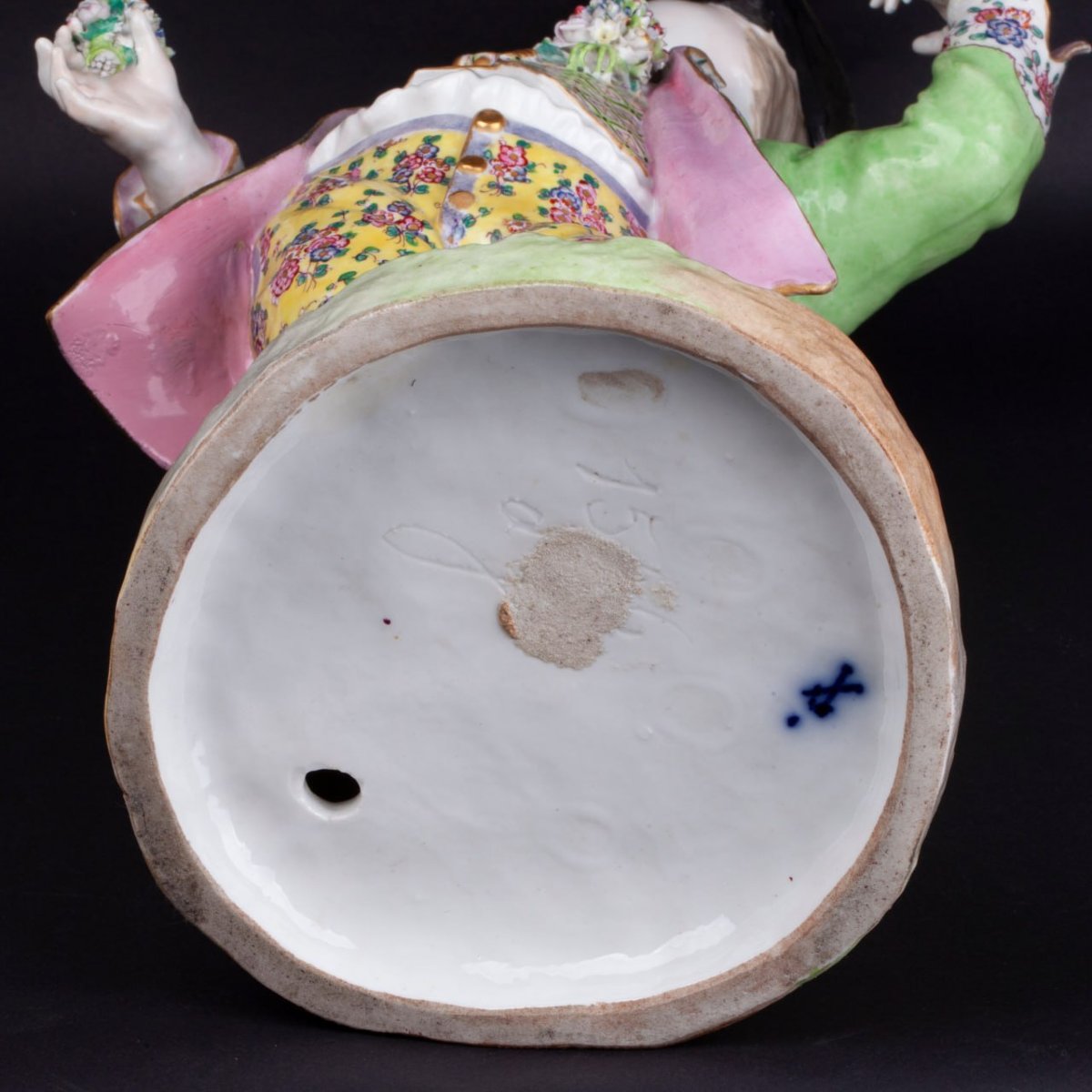 Colossal And Graceful Pair Of Meissen-style Porcelain Figurines-photo-3