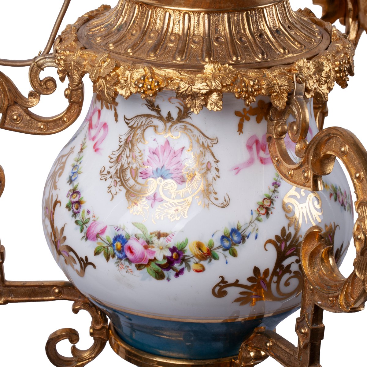Lampe suspendue Napoléon III en porcelaine et opaline-photo-4