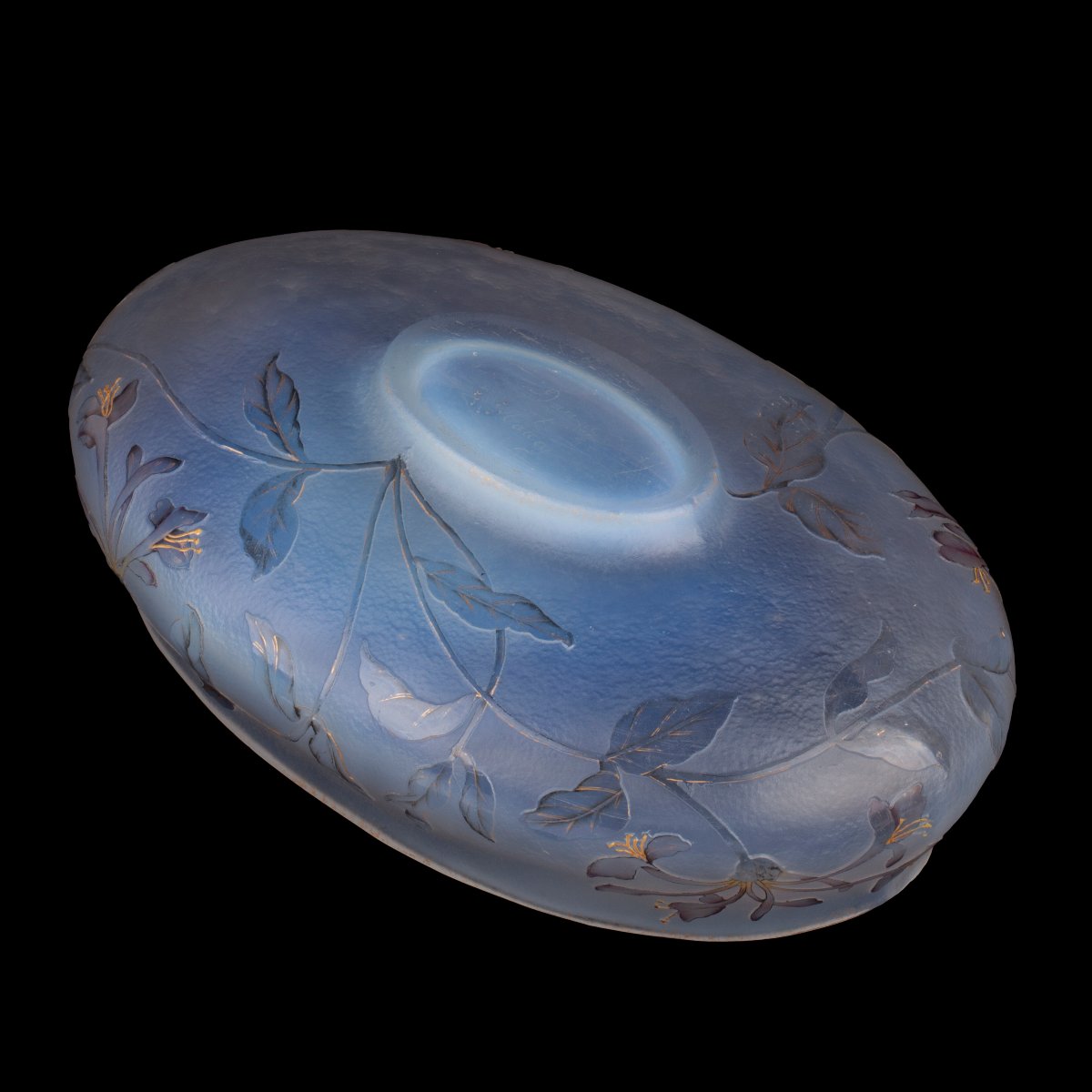 Coupe en verre opalescent Art nouveau Daum Nancy à décor de chèvrefeuille, vers 1900-photo-3