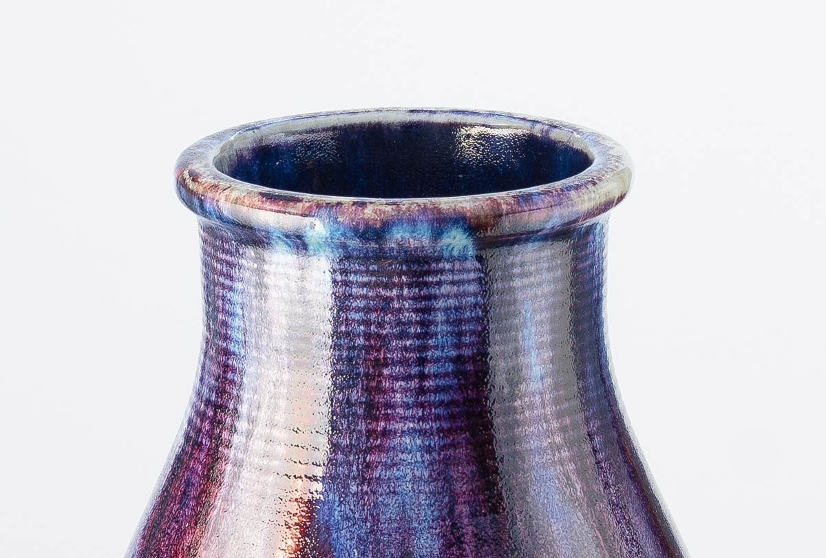 Oxblood Ovoid Vase In Porcelain Stoneware – Frédéric Kiefer -photo-2