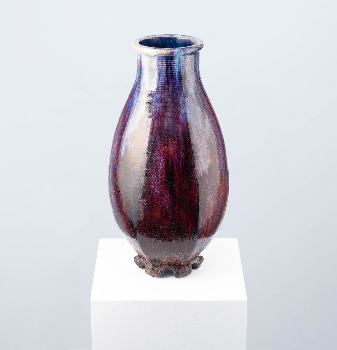 Oxblood Ovoid Vase In Porcelain Stoneware – Frédéric Kiefer 