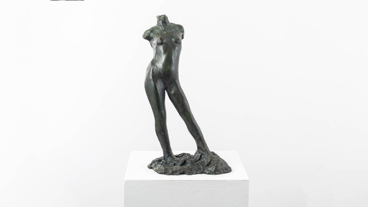 Female Nude, Bronze Sculpture – “balance” -photo-1