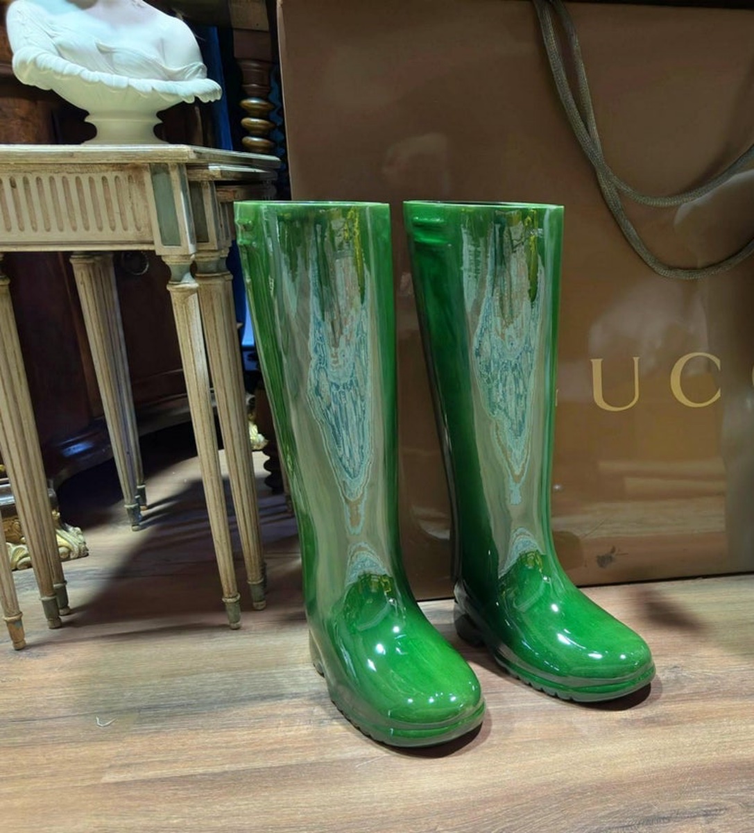 Paire De Vases « bottes » En Céramique Anglaise d'Origine Du XXe Siècle.-photo-5